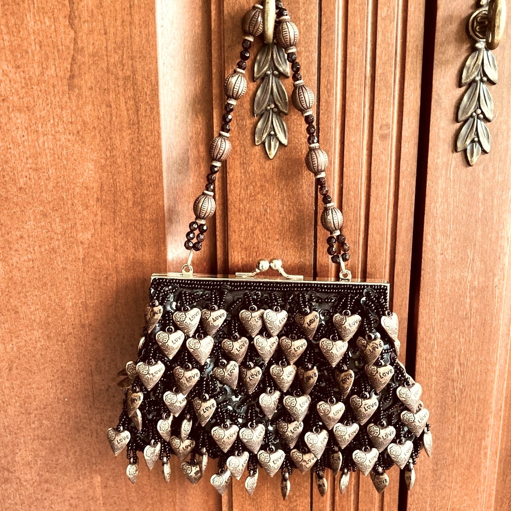 NWOT Evening Purse with Carved Wooden Heart Bead & Additional Glass Bead…